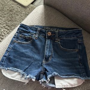Hi-Rise distressed Shorts